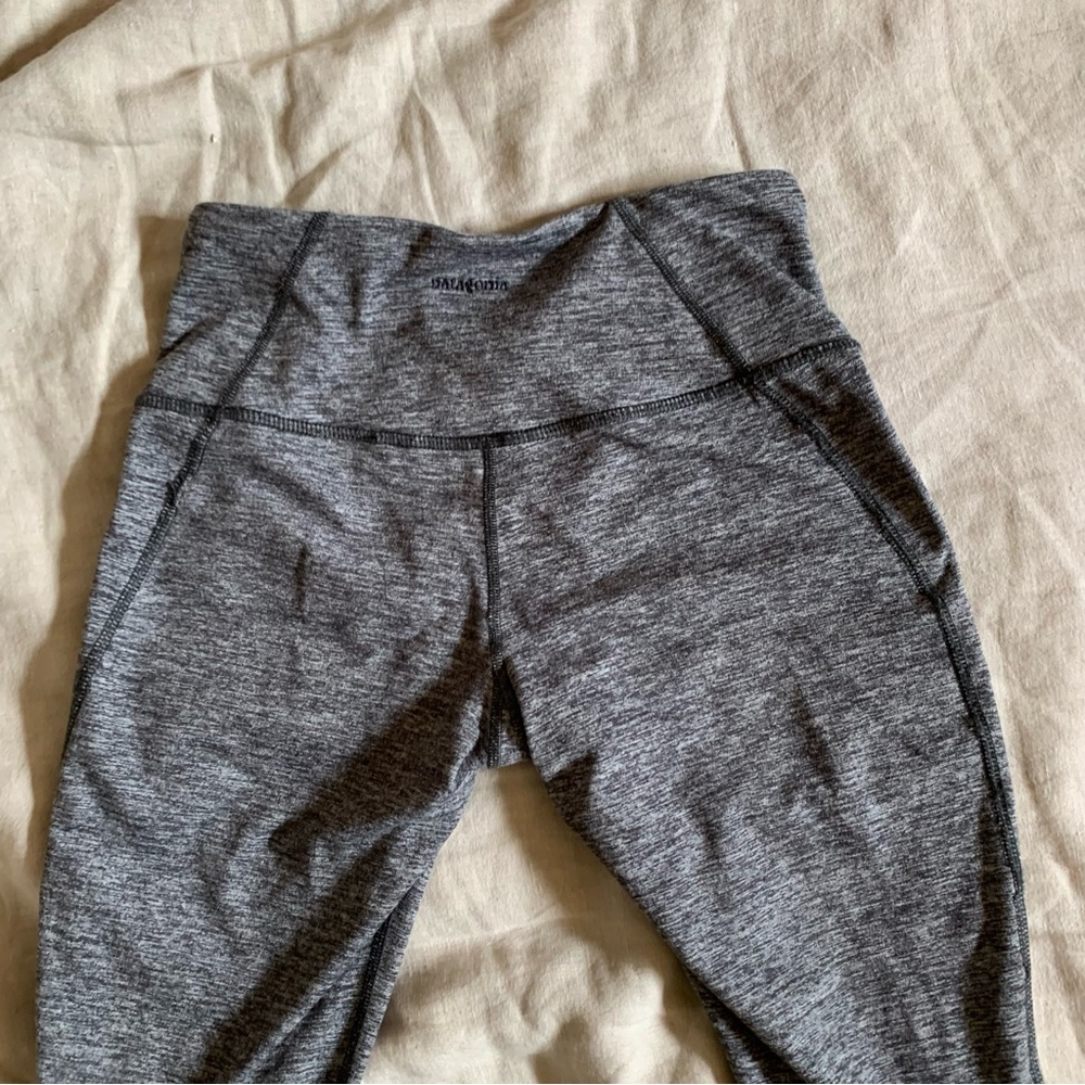 Patagonia crop leggings - Picture 4 of 5